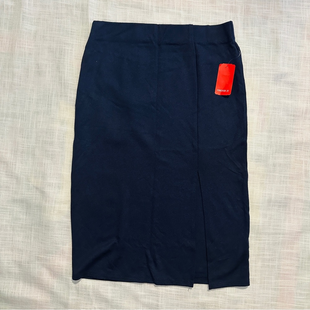 NEW Forever 21 F21 Women pencil stretchy skirt, size M, Navy blue